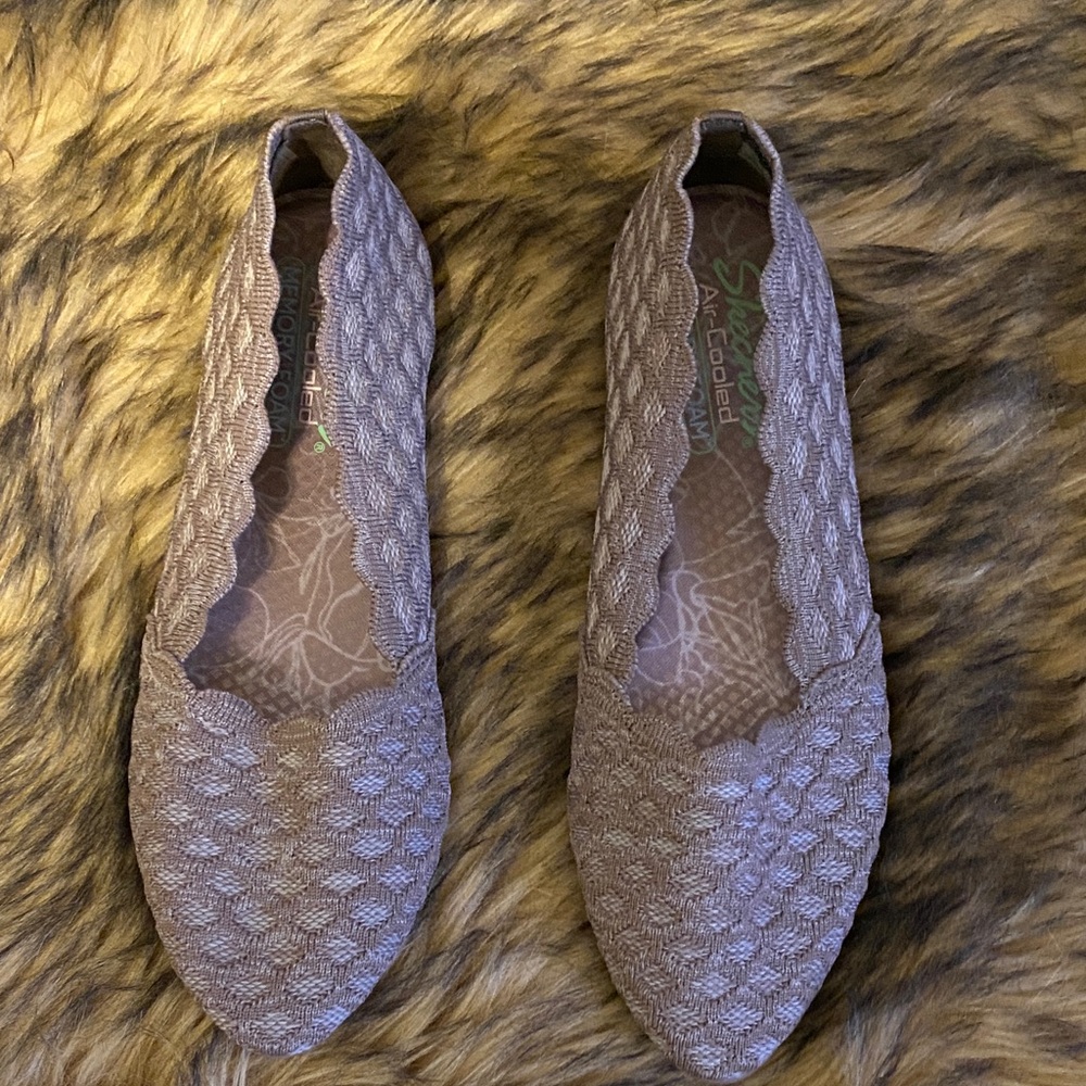 Skechers Women's Cleo Taupe Flats